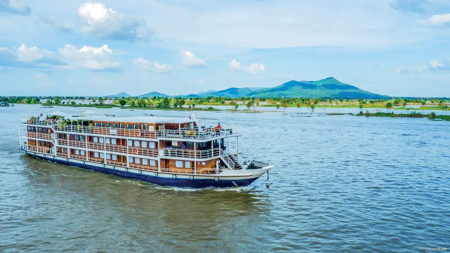 RV Indochine cruise ship by LiveStudio